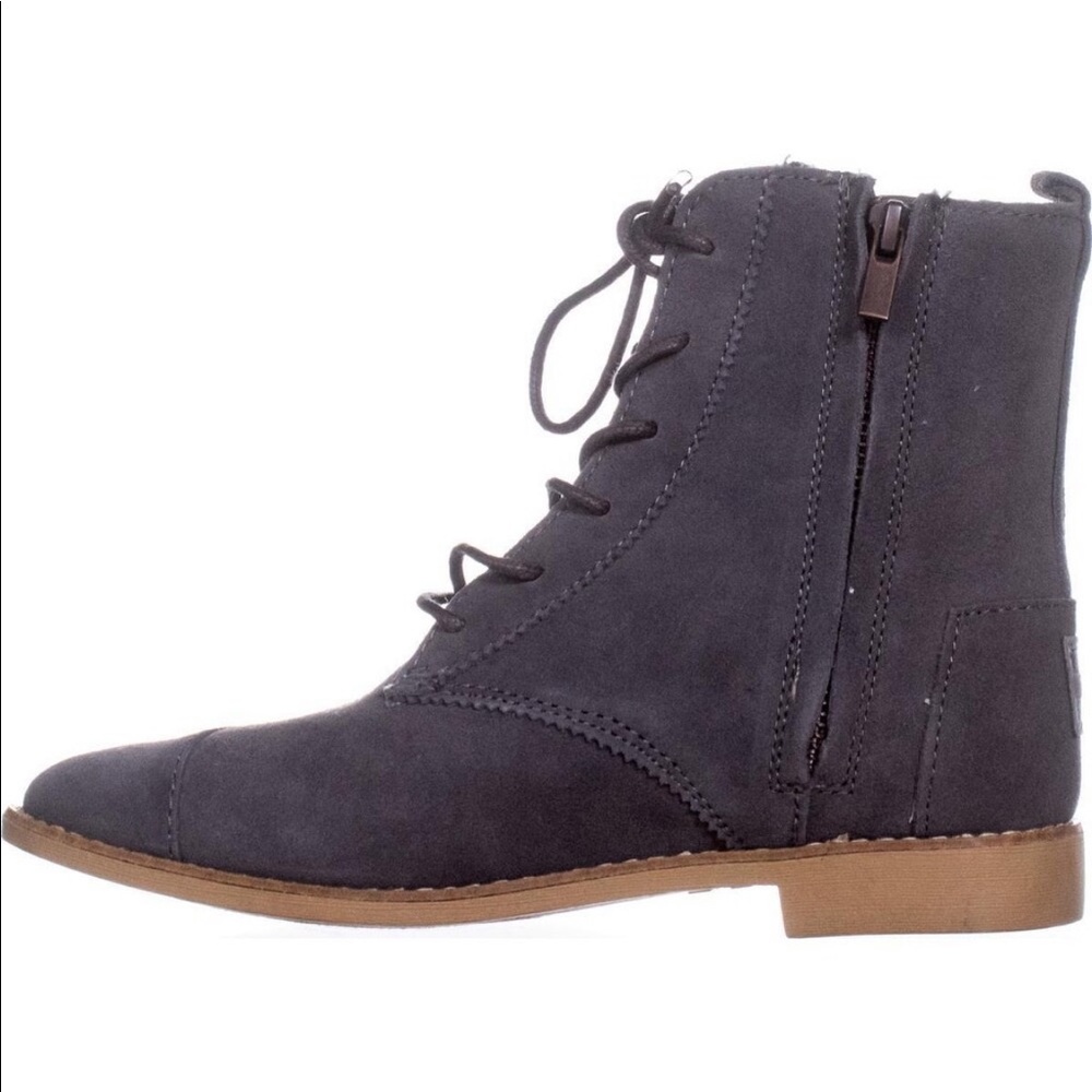 Toms Alpa lace up suede boots in gray size 11! - Picture 2 of 8